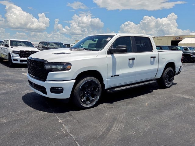 New 2026 RAM 1500 Express AWD/4WD image 3