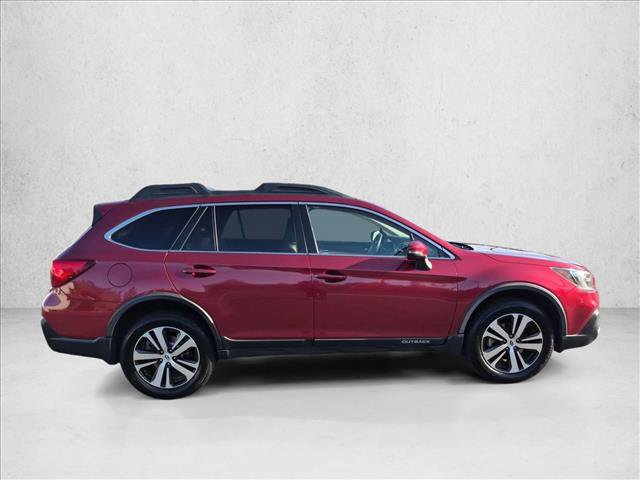 Used 2018 Subaru Outback 2.5i Limited AWD/4WD image 4