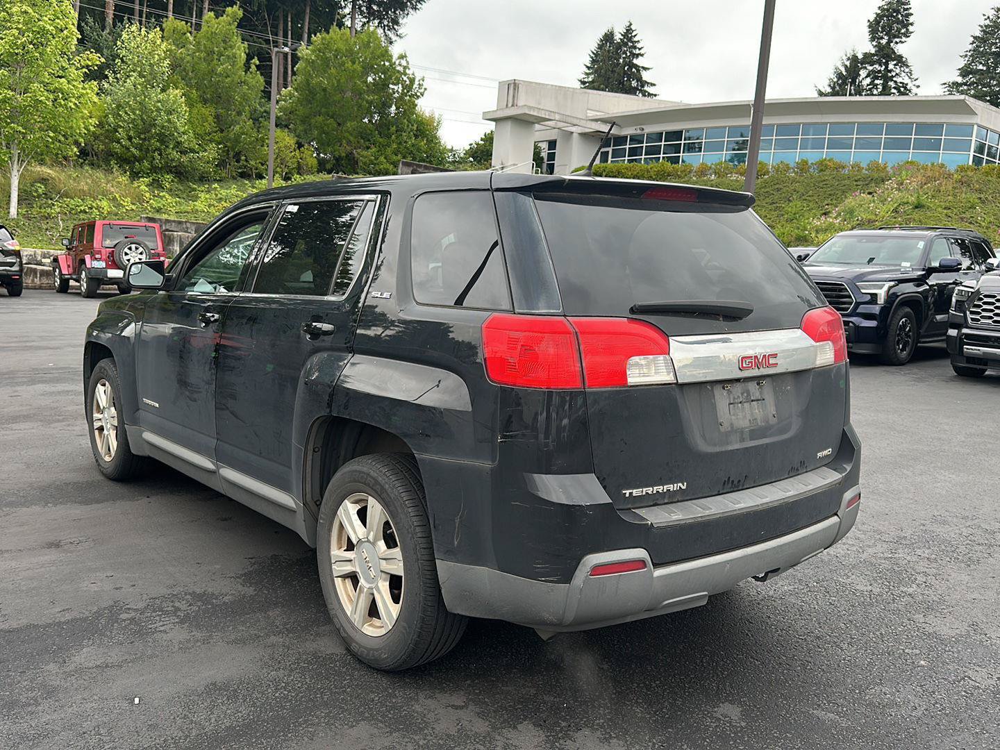 Used 2014 GMC Terrain SLE AWD/4WD image 2