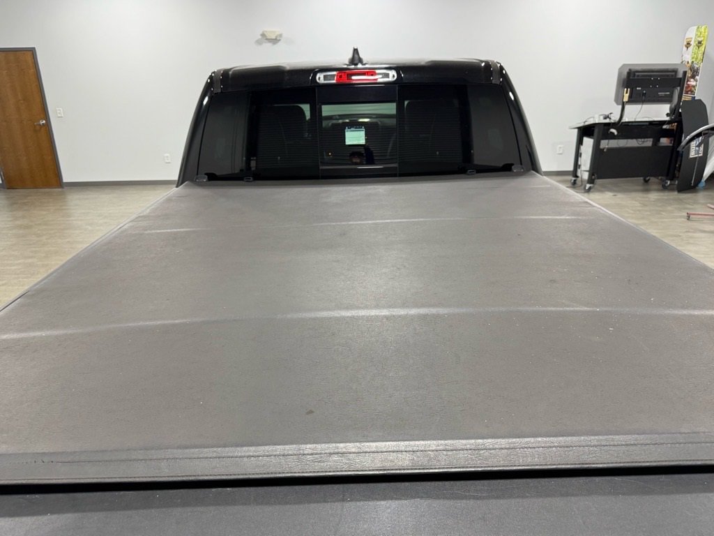 Used 2020 RAM 1500 Limited w/ Black Appearance Package image 17