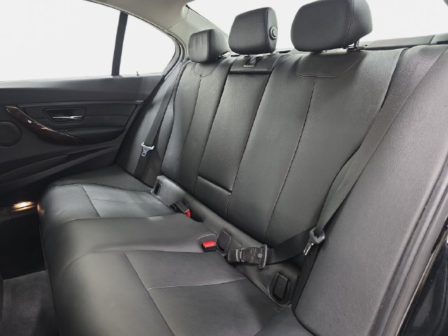 Used 2015 BMW 328i xDrive Sedan AWD/4WD image 13