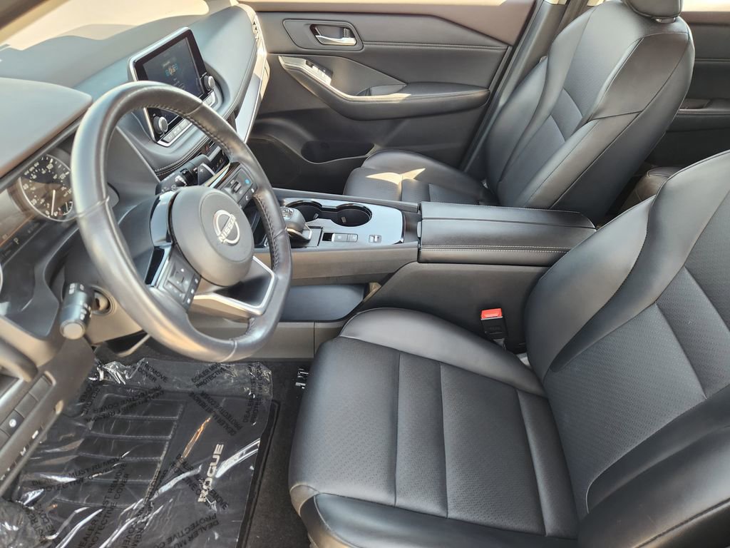 Used 2023 Nissan Rogue SV w/ SV Premium B Package FWD image 9