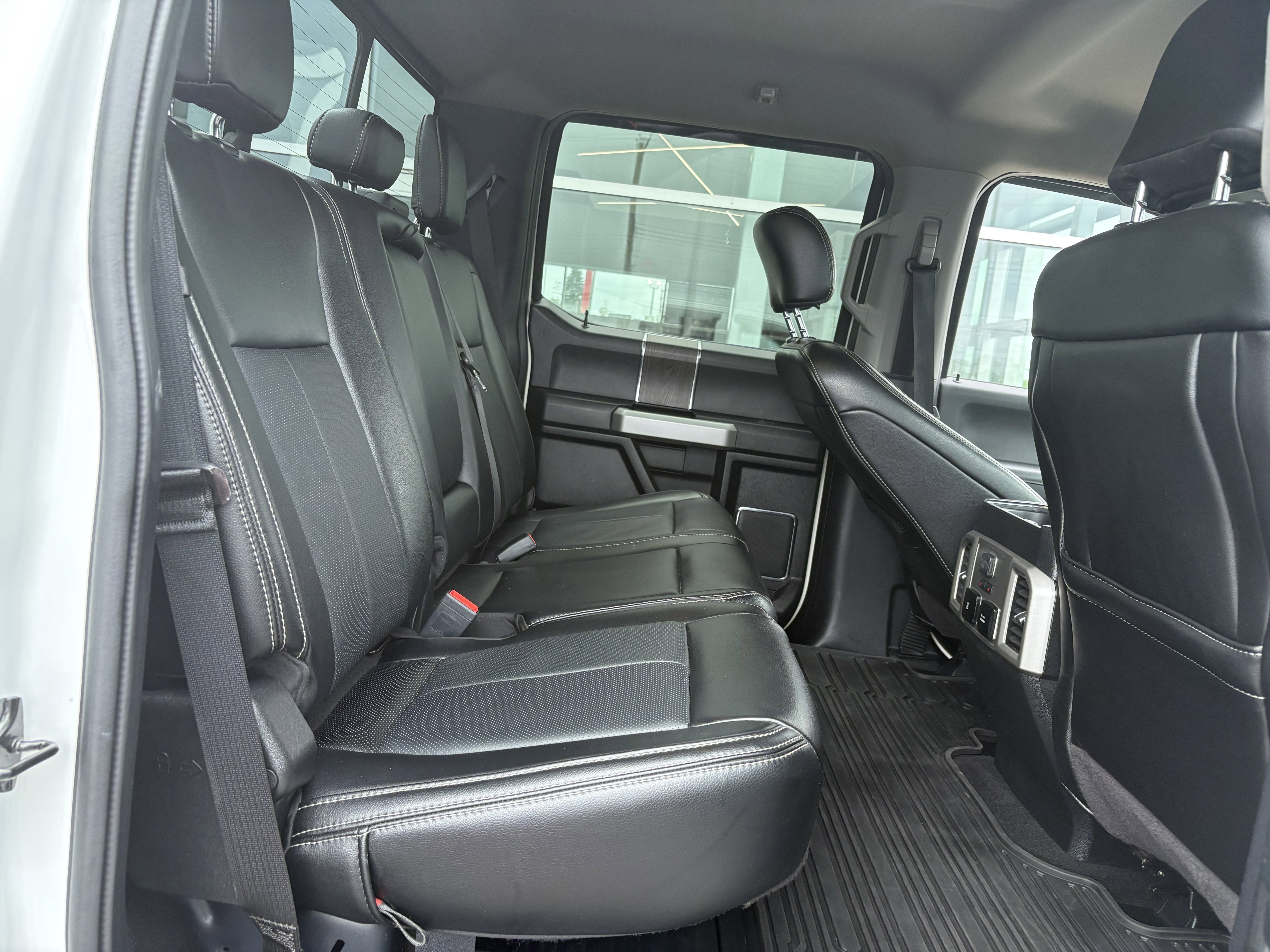 Used 2020 Ford F250 Lariat image 18