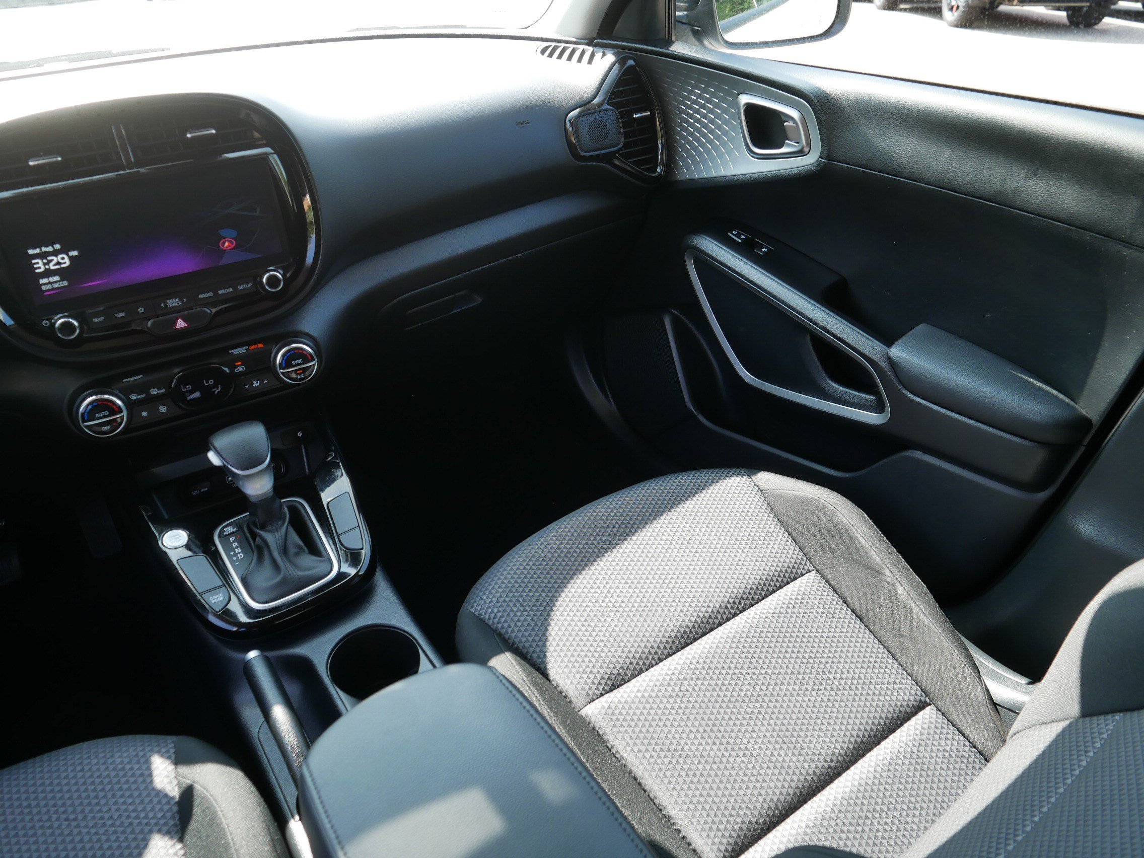 Certified 2024 Kia Soul S FWD image 11
