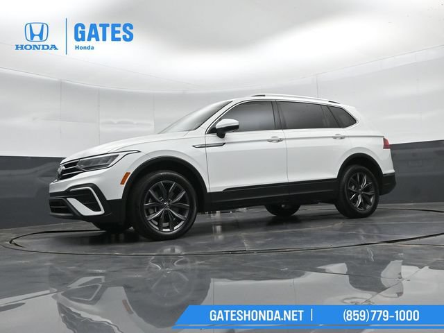 Used 2022 Volkswagen Tiguan SE FWD image 45