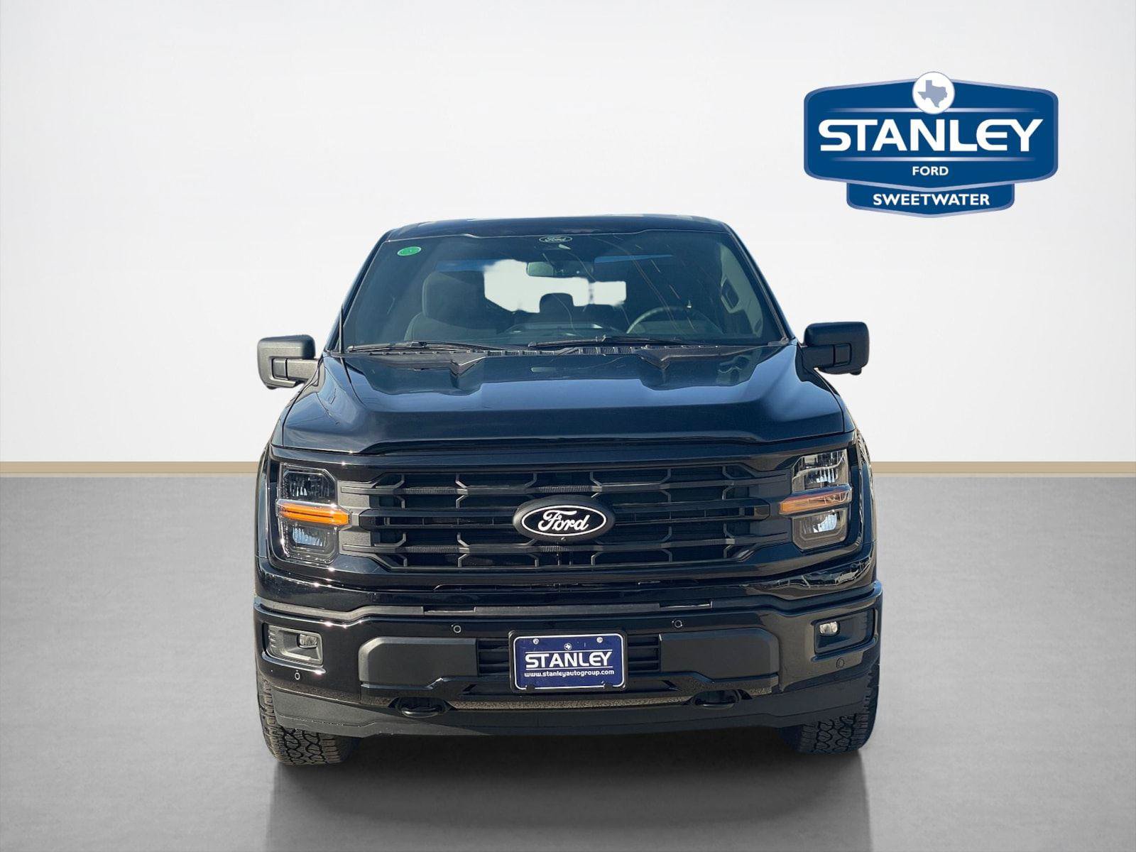 New 2026 Ford F150 XLT w/ Equipment Group 302A MID AWD/4WD image 2