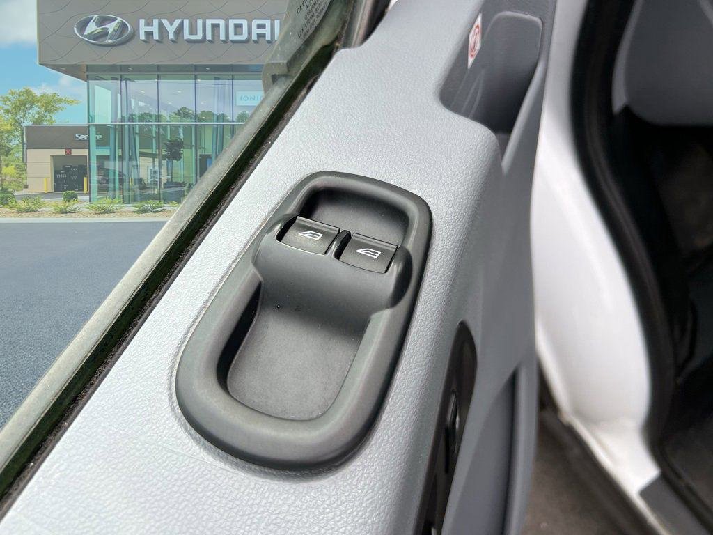Used 2019 Ford Transit 350 XLT image 12