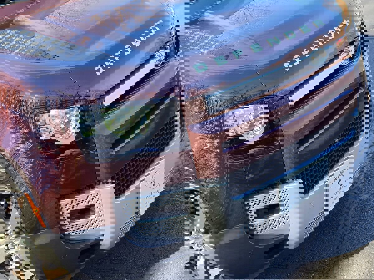 Used 2023 Land Rover Defender 130 S image 84