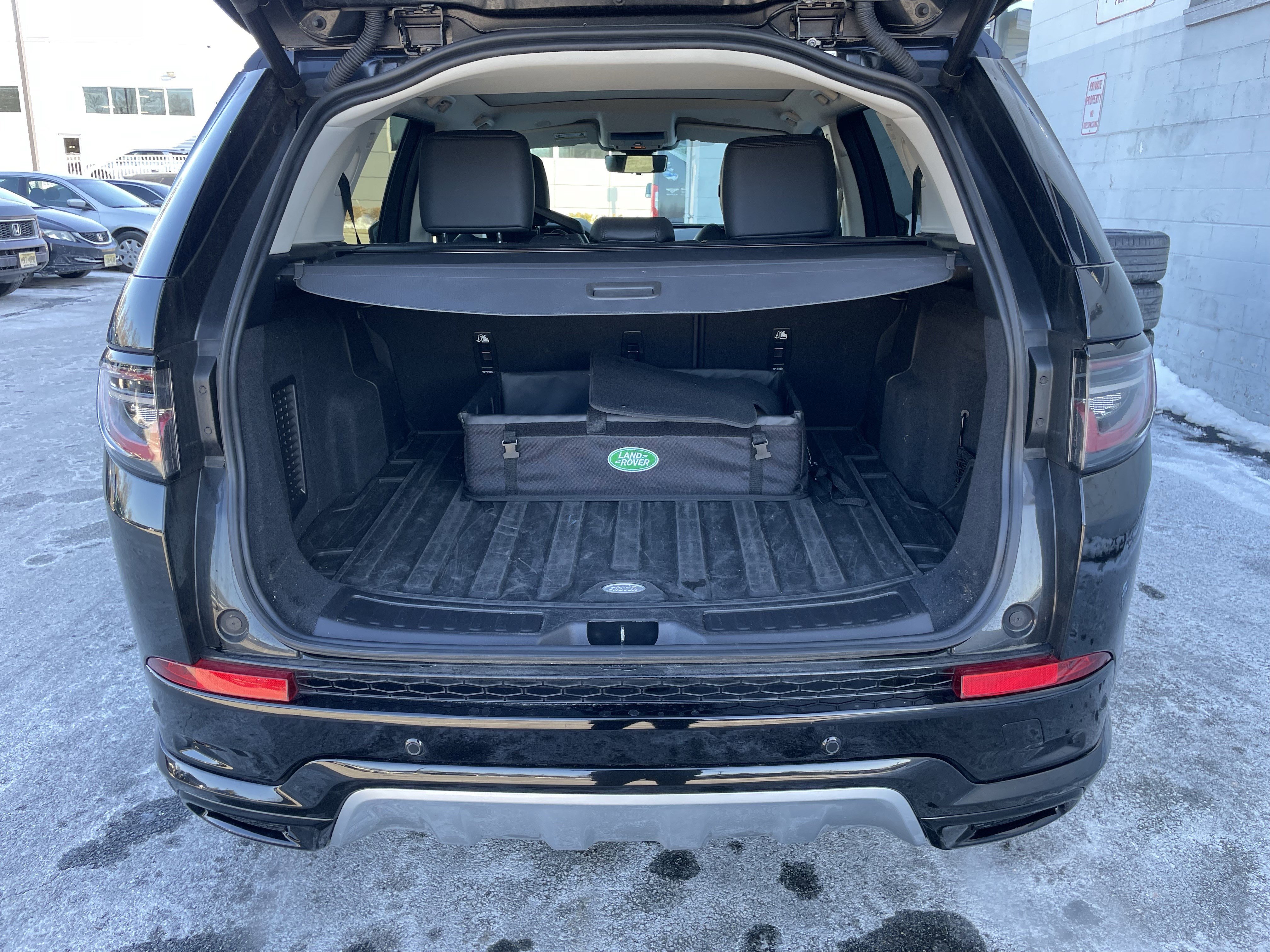 Certified 2024 Land Rover Discovery Sport S image 37