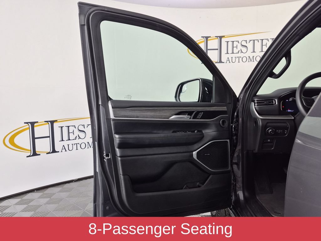 Used 2024 Jeep Wagoneer Series II w/ Flexible Seating Group RWD image 13