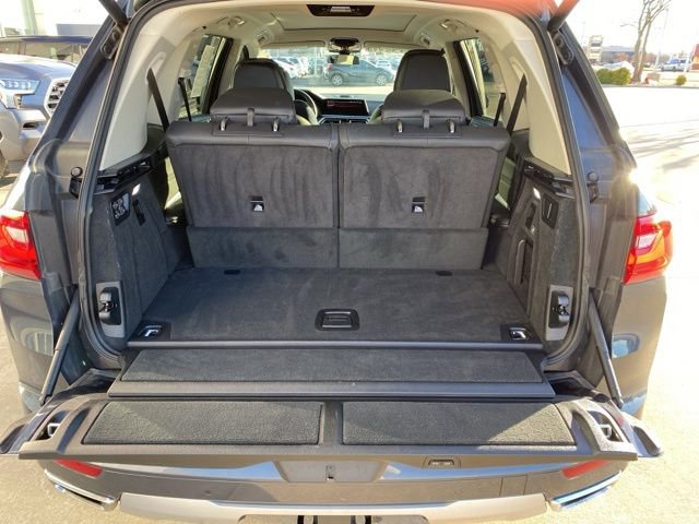 Used 2020 BMW X7 xDrive40i w/ Premium Package image 4