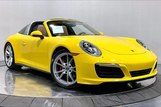 Used 2017 Porsche 911 Targa 4S AWD/4WD image 5