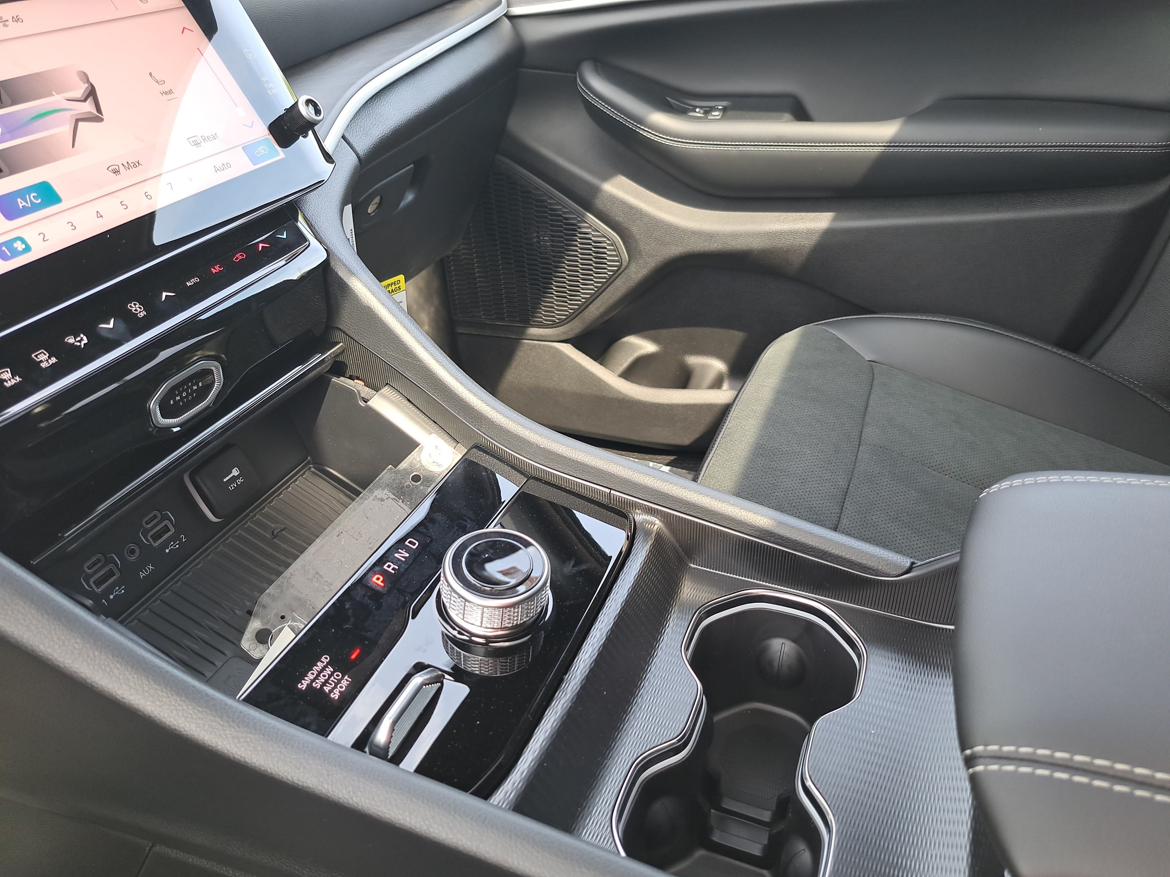 New 2026 Jeep Grand Cherokee Altitude AWD/4WD image 24