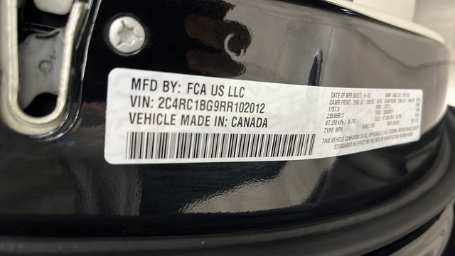 Used 2024 Chrysler Pacifica Touring-L FWD image 28