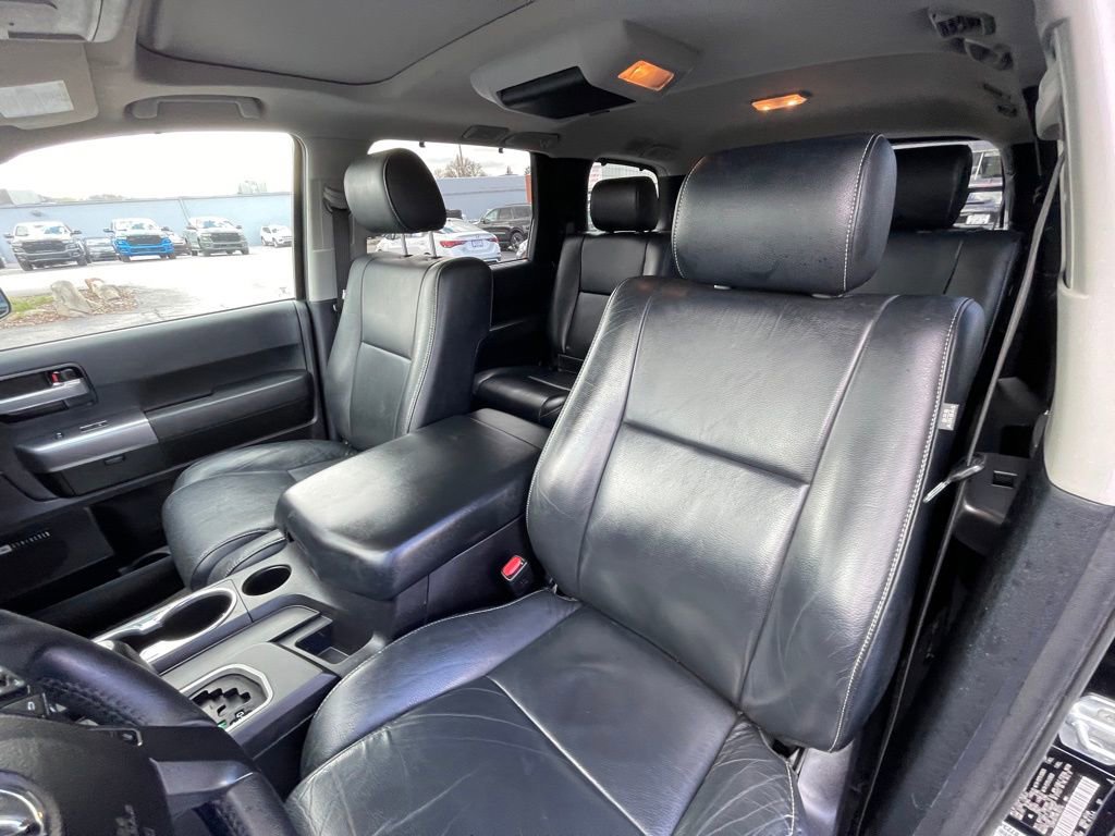 Used 2021 Toyota Sequoia Nightshade w/ Safety & Convenience Package AWD/4WD image 18