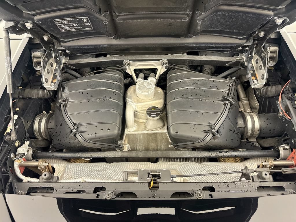 Used 2021 Lamborghini Huracan EVO RWD image 30