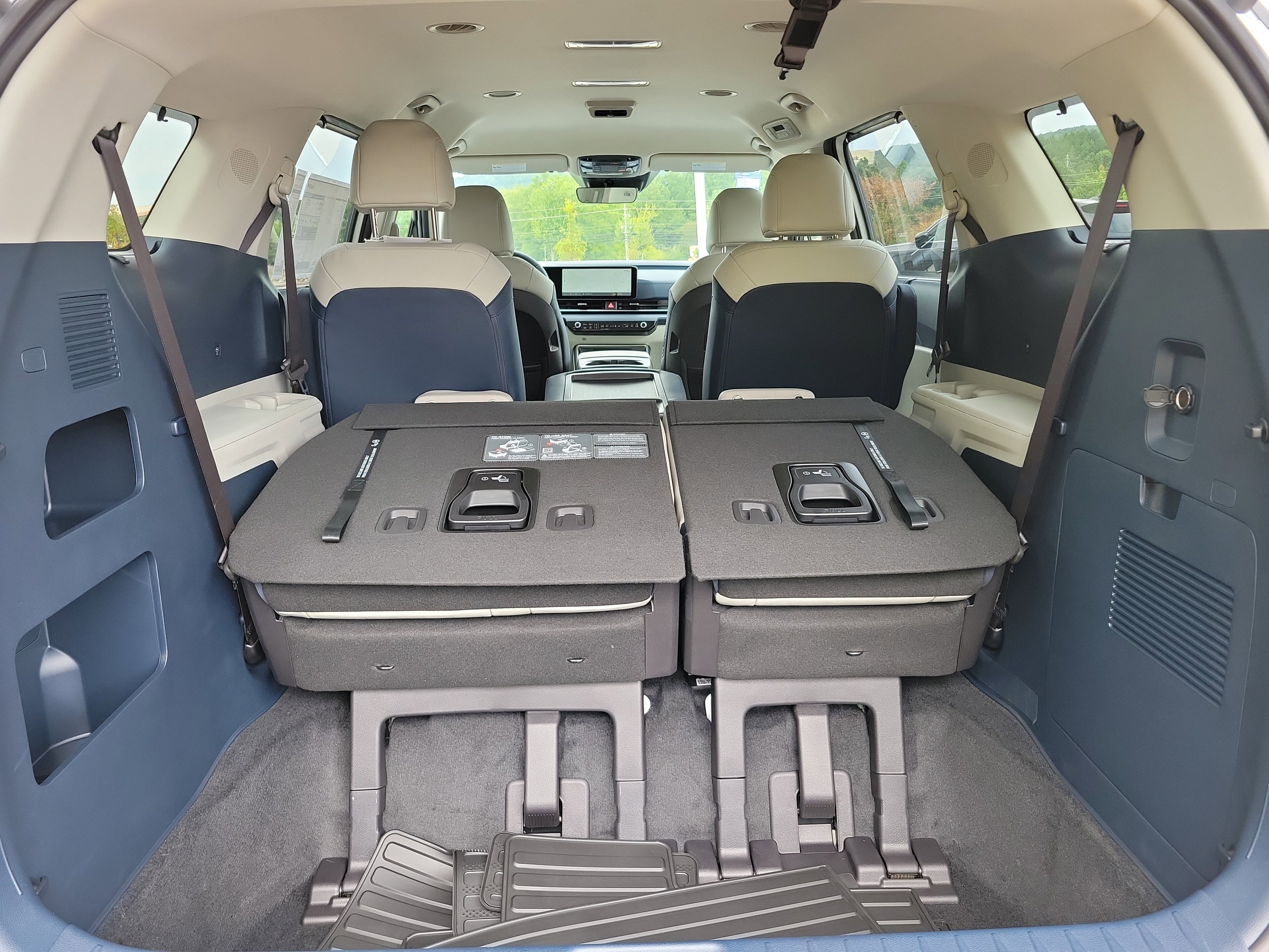 New 2026 Kia Carnival EX image 27