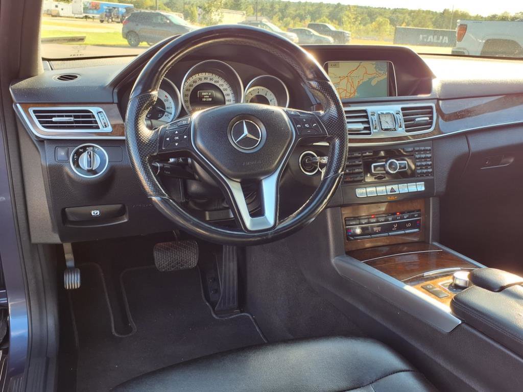 Used 2014 Mercedes-Benz E 350 4MATIC Sedan image 10
