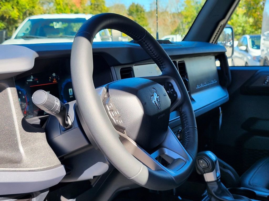 New 2025 Ford Bronco Badlands image 16