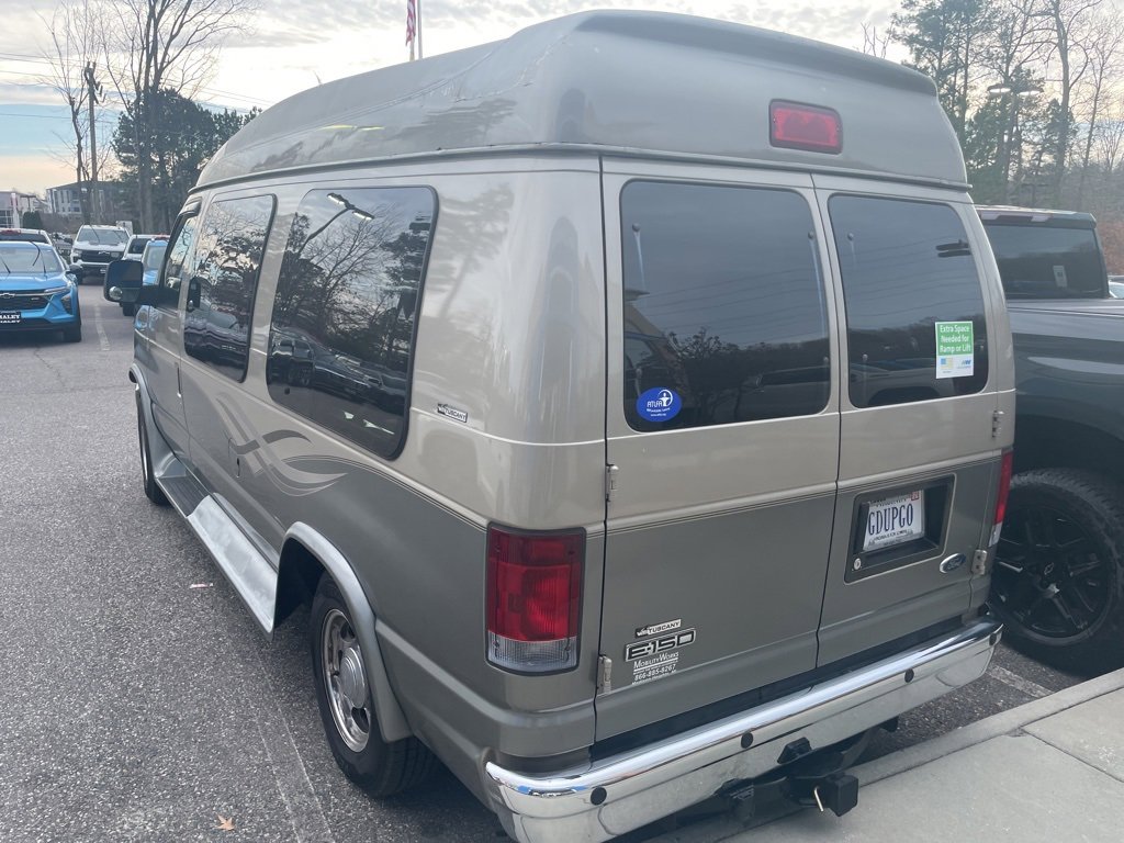 Used 2008 Ford E-150 and Econoline 150 image 5