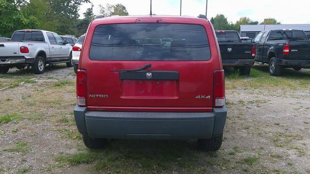 Used 2007 Dodge Nitro SXT AWD/4WD image 4
