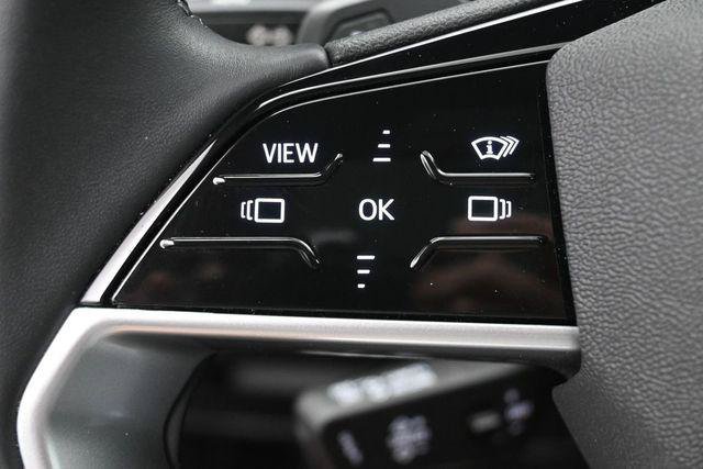 Used 2025 Audi A5 2.0T Premium Plus w/ Premium Plus AWD/4WD image 16