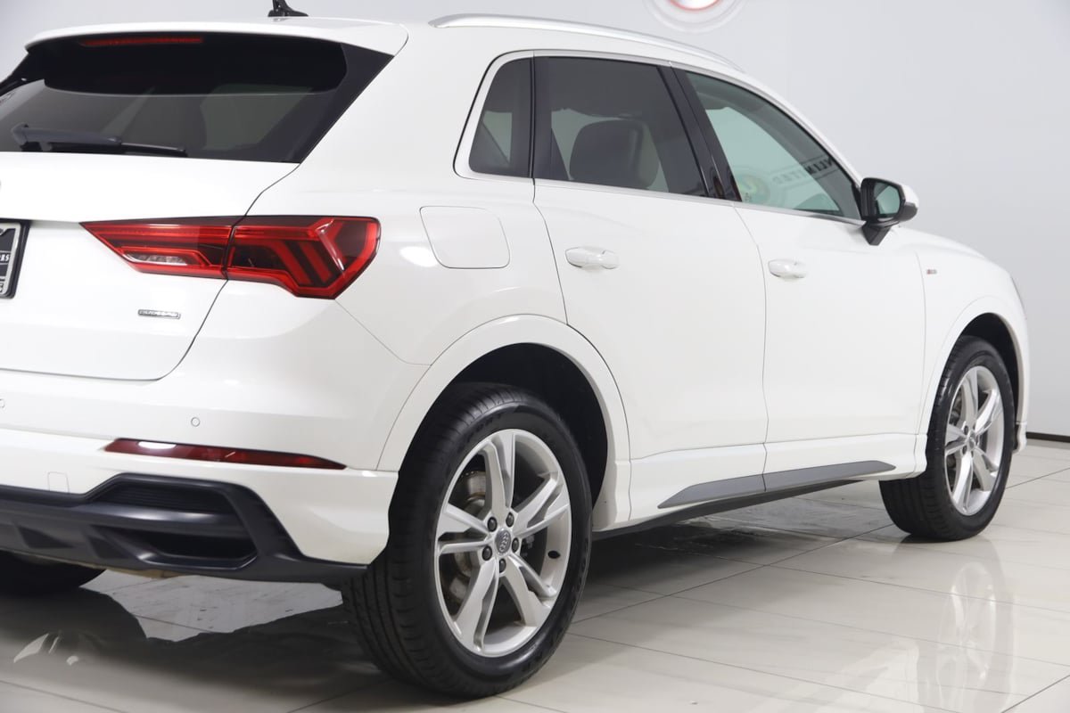 Used 2019 Audi Q3 2.0T Premium w/ Convenience Package AWD/4WD image 40