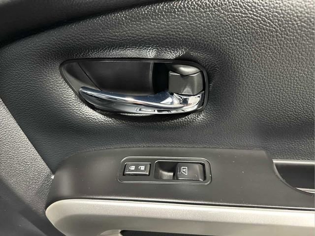 Certified 2024 Nissan Titan SV w/ SV Convenience Package image 28