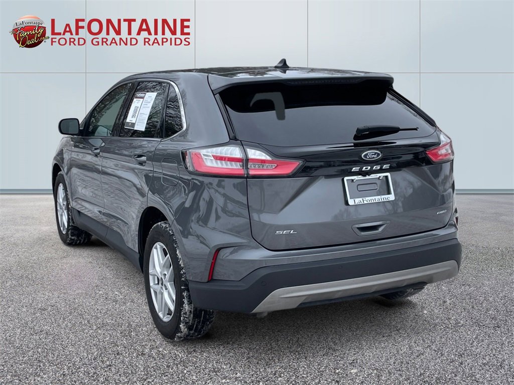 Used 2023 Ford Edge SEL w/ Convenience Package image 5