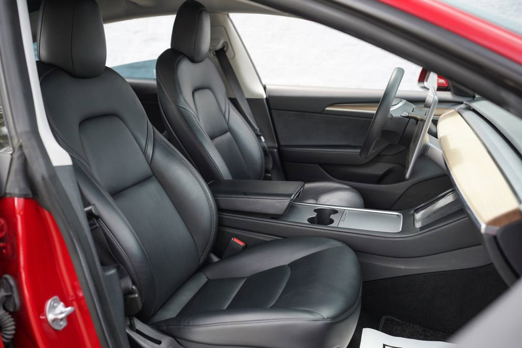 Used 2022 Tesla Model 3 Standard Range Plus image 25