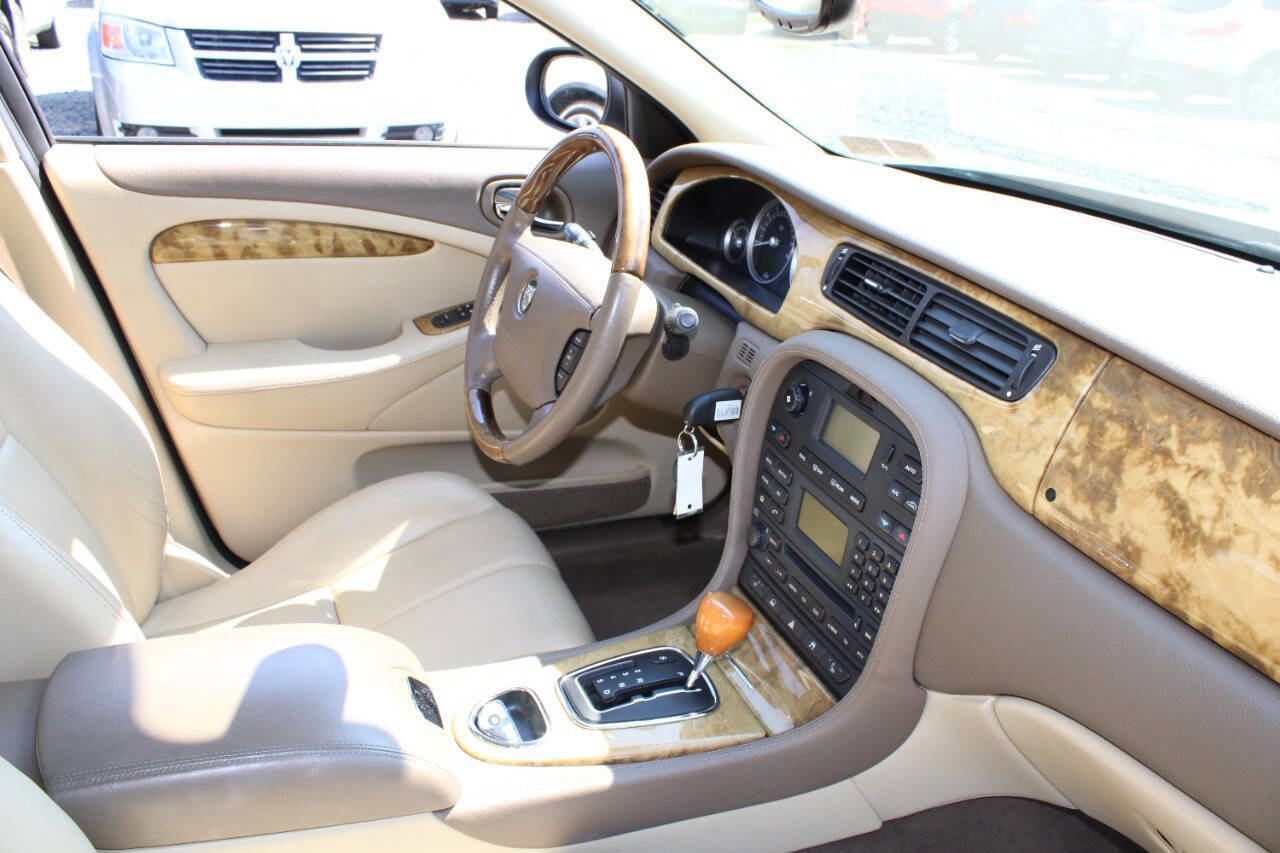 Used 2006 Jaguar S-TYPE 3.0 image 12