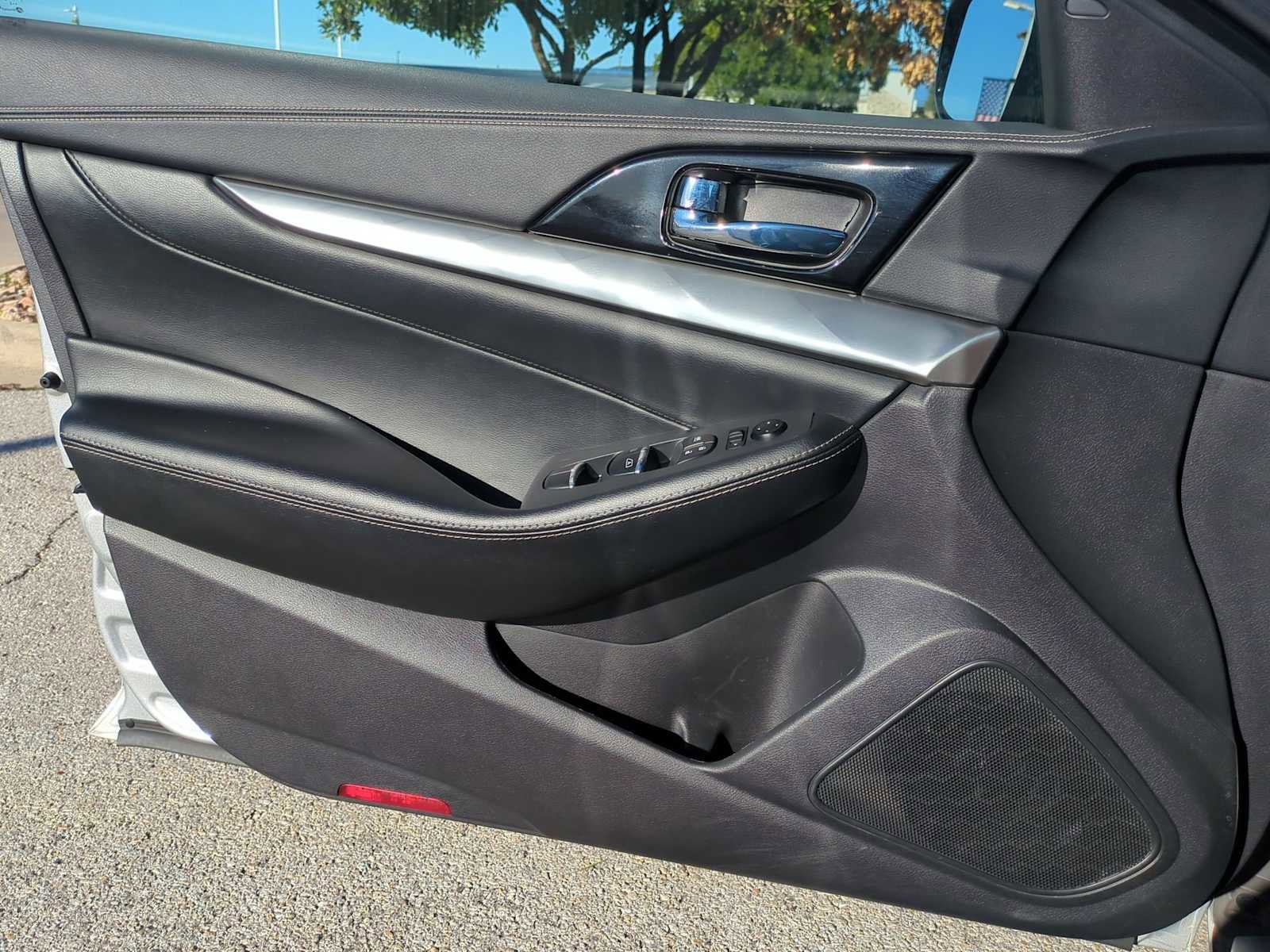 Used 2023 Nissan Maxima SV w/ Floor Mat Group image 22