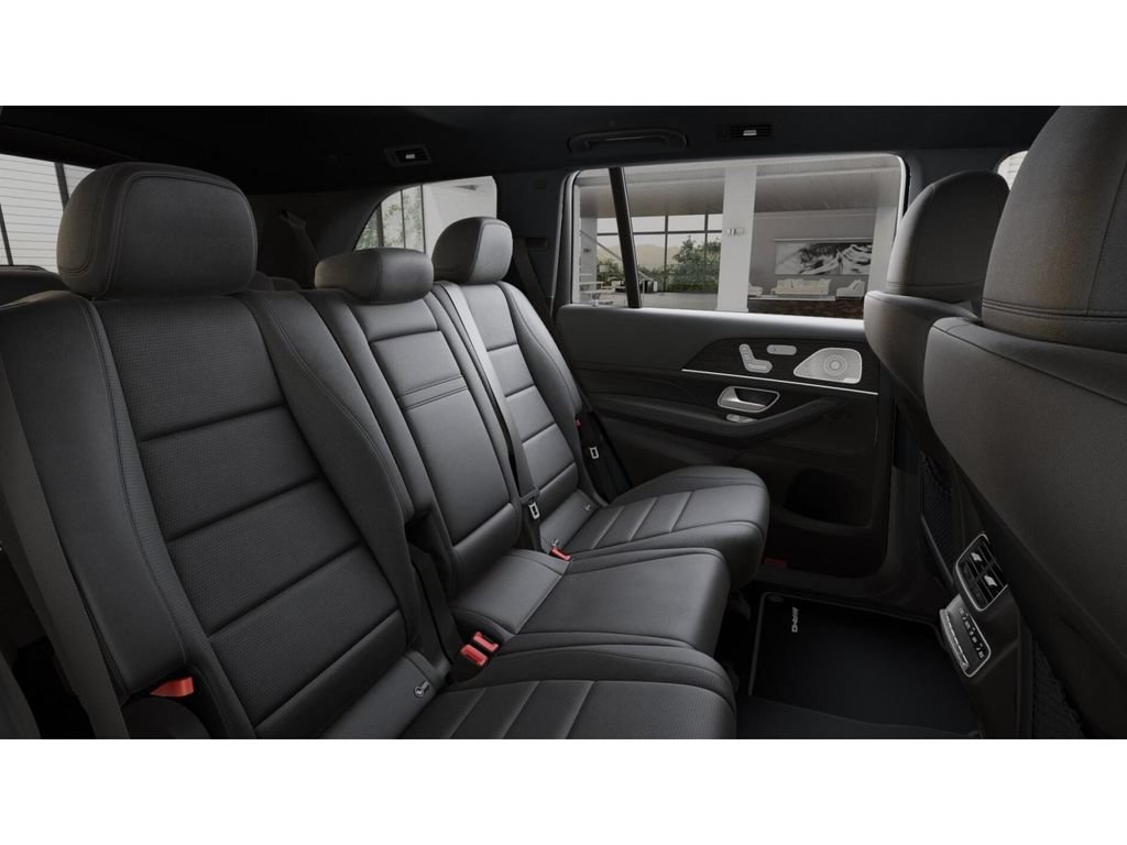 Certified 2025 Mercedes-Benz GLS 450 4MATIC image 5