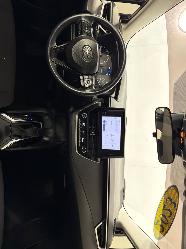 Used 2023 Toyota Corolla LE image 23