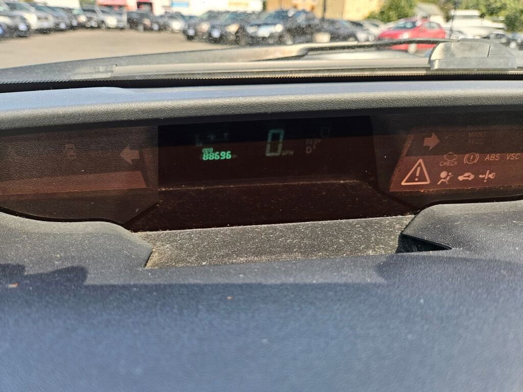 Used 2004 Toyota Prius FWD image 17
