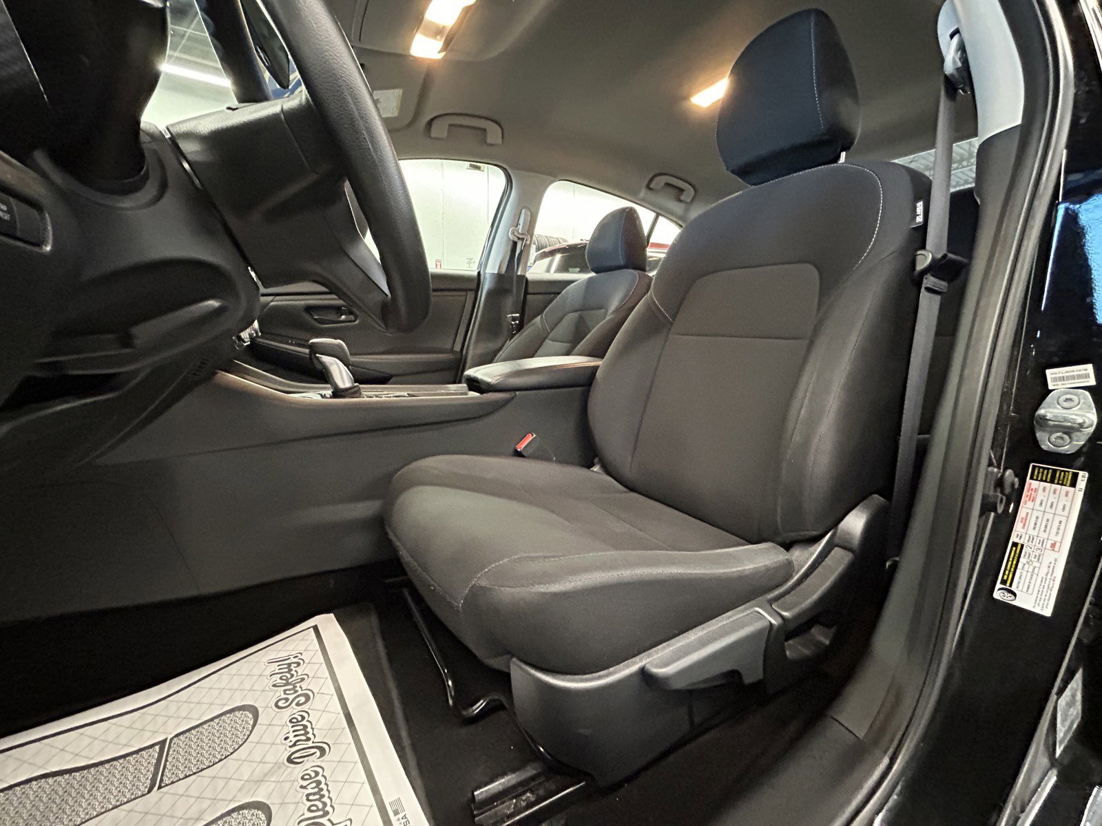 Used 2024 Nissan Sentra S image 12