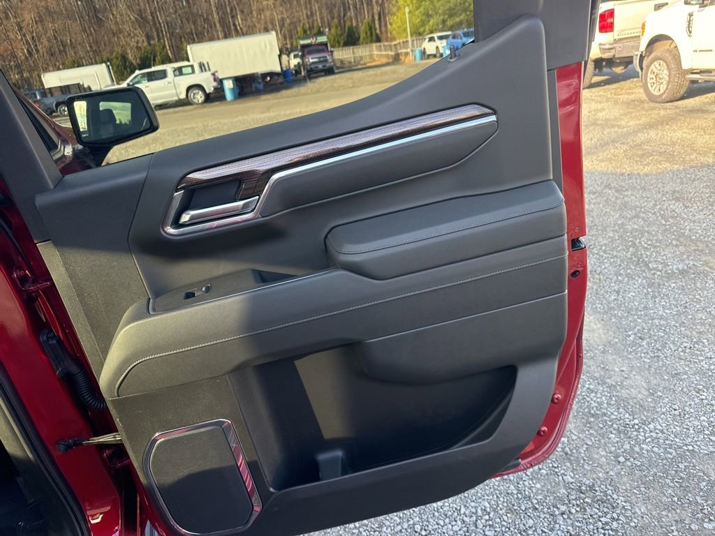 Used 2025 Chevrolet Silverado 1500 RST image 9