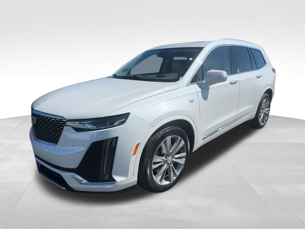 Used 2024 Cadillac XT6 Premium Luxury w/ Technology Package AWD/4WD image 4