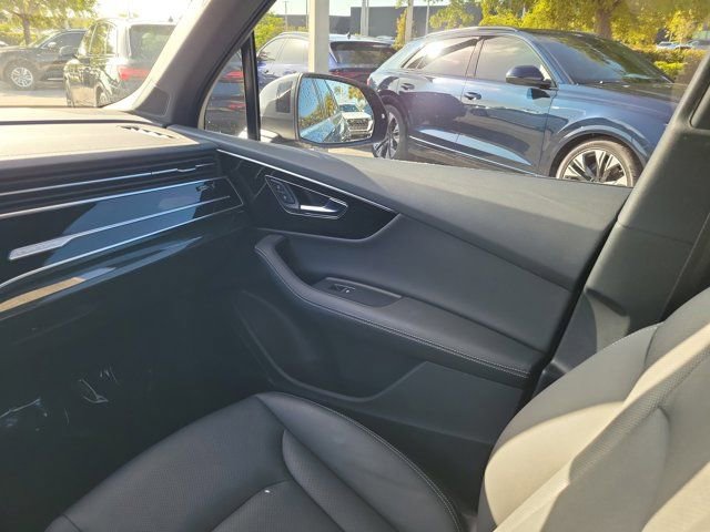 Certified 2025 Audi Q7 3.0T Premium Plus w/ Premium Plus Package image 13