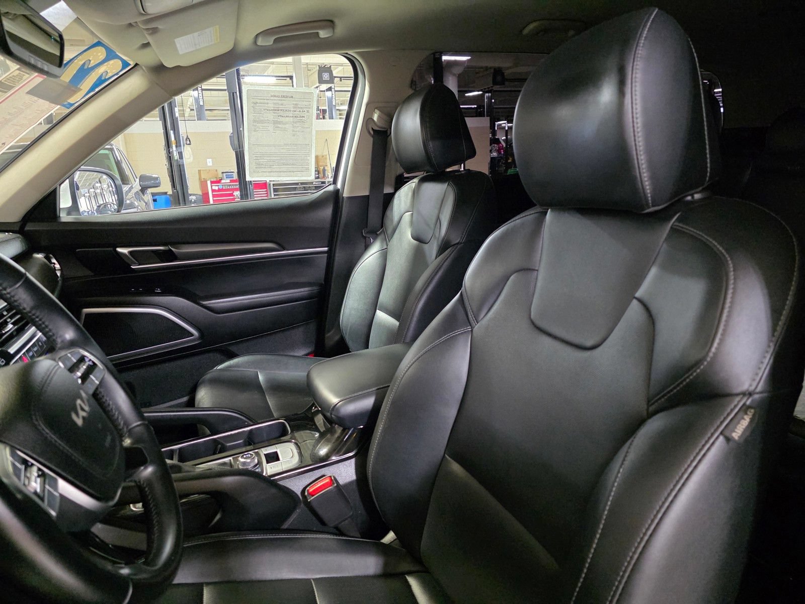 Used 2022 Kia Telluride LX AWD/4WD image 23