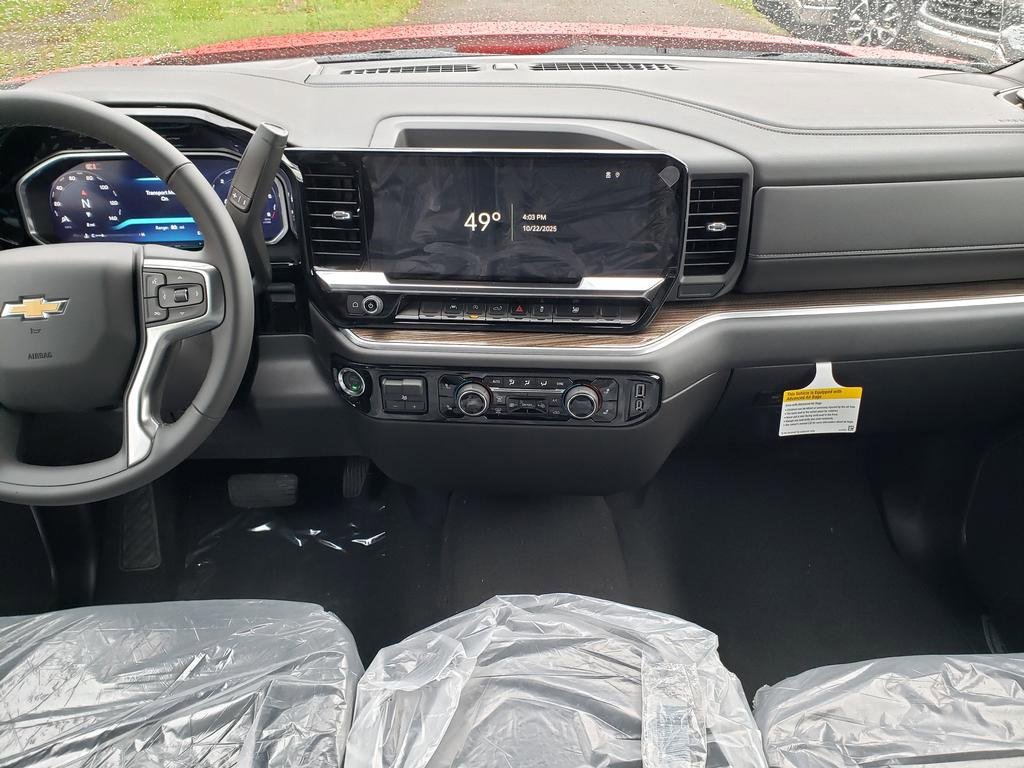 New 2026 Chevrolet Silverado 1500 LT image 18