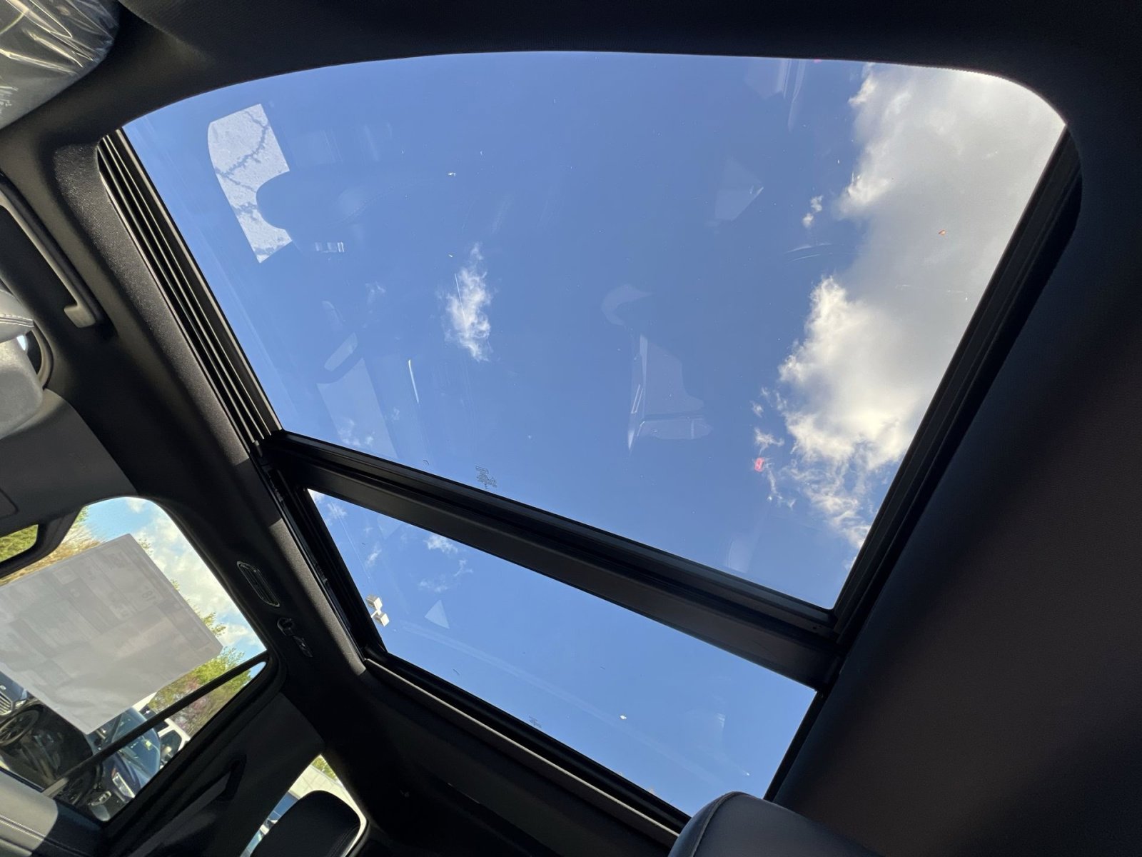 New 2026 Ford Expedition Platinum image 24