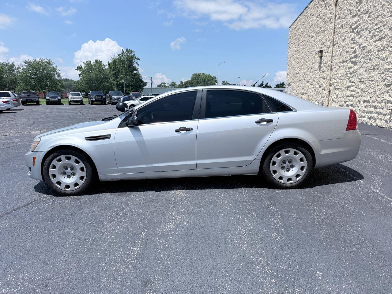 Used 2012 Chevrolet Caprice RWD image 2