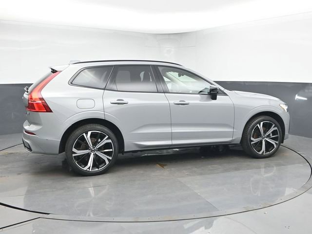 Used 2024 Volvo XC60 B5 Ultimate w/ Climate Package image 8