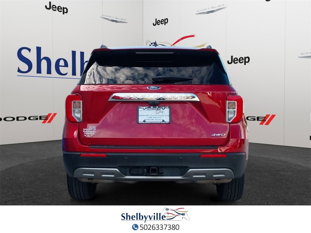 Used 2024 Ford Explorer XLT w/ Equipment Group 202A image 3