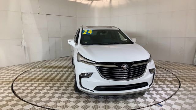 Certified 2024 Buick Enclave Essence w/ Experience Buick Package AWD/4WD image 3