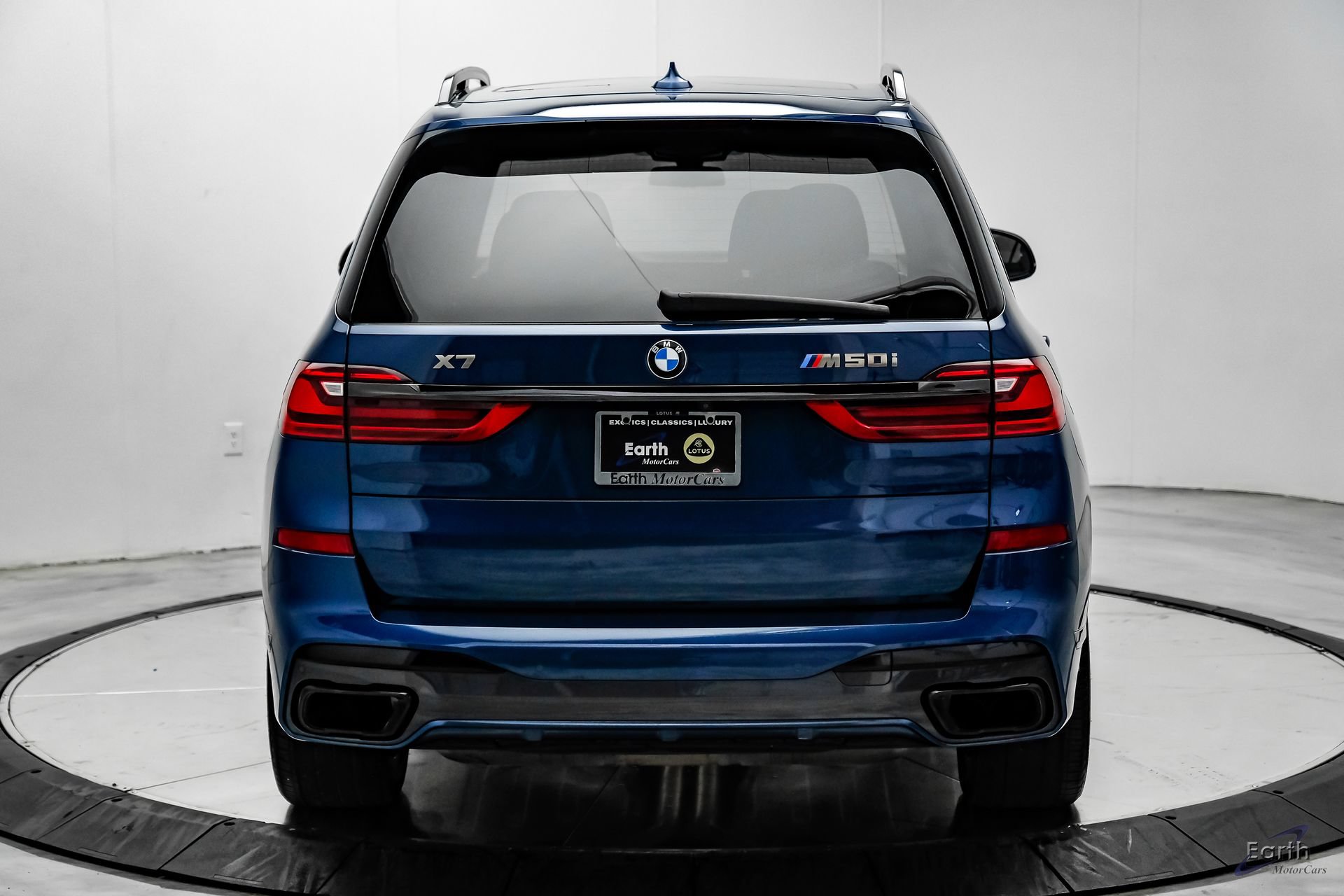 Used 2022 BMW X7 M50i w/ Dynamic Handling Package AWD/4WD image 11