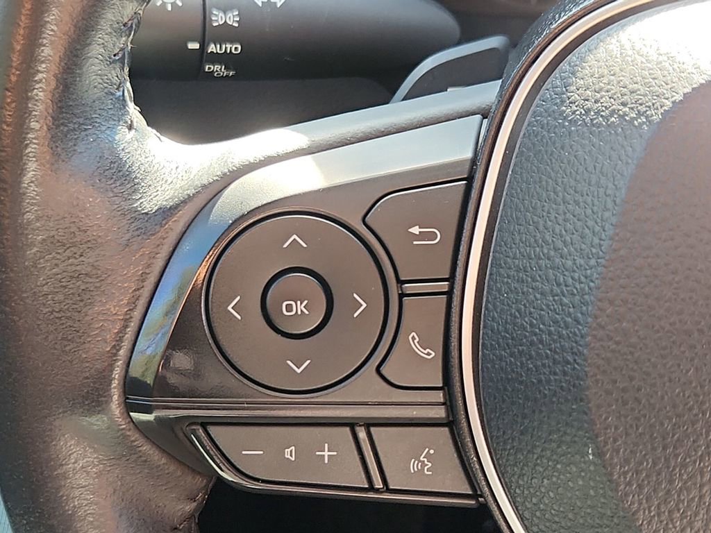 Used 2024 Toyota Corolla Cross SE image 27