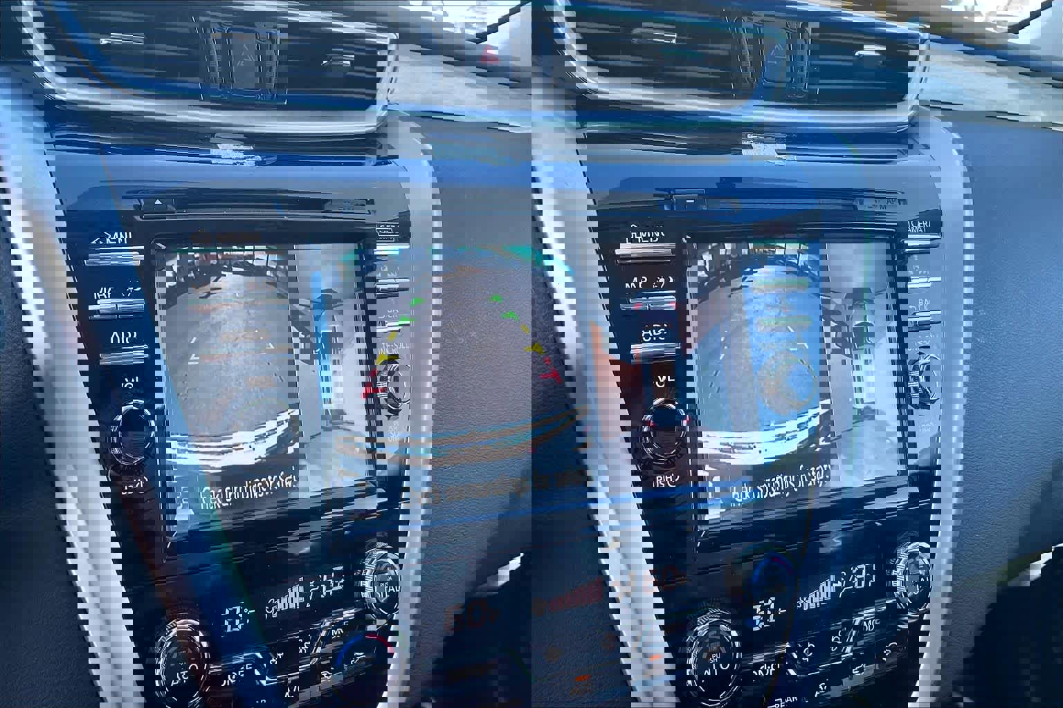 Used 2015 Nissan Murano SL w/ Cargo Package image 25