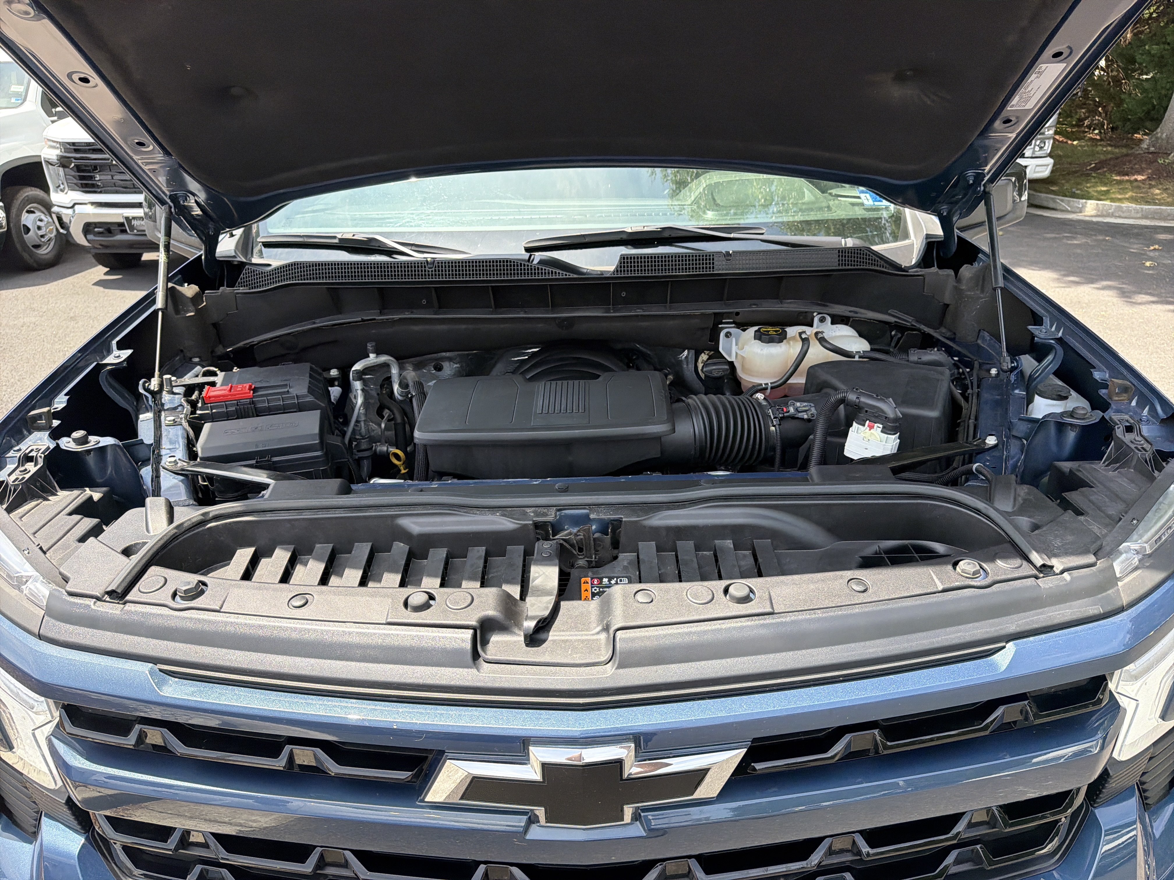 Used 2024 Chevrolet Silverado 1500 RST w/ Z71 Off-Road Package AWD/4WD image 35